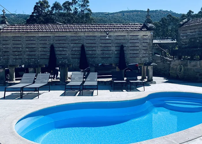 Aparthotel Lar De Canedo