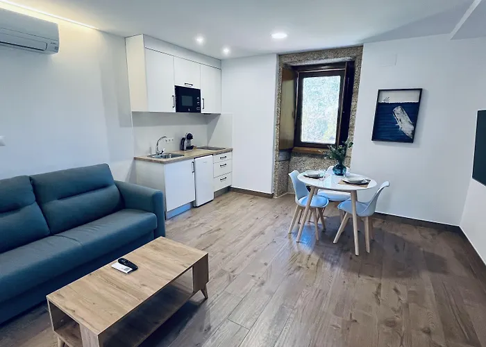 Lar De Canedo Aparthotel 3*