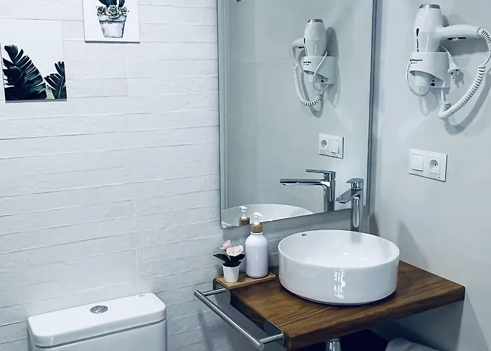 Aparthotel Lar De Canedo 3*