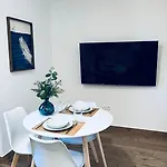 Lar De Canedo Lägenhetshotell