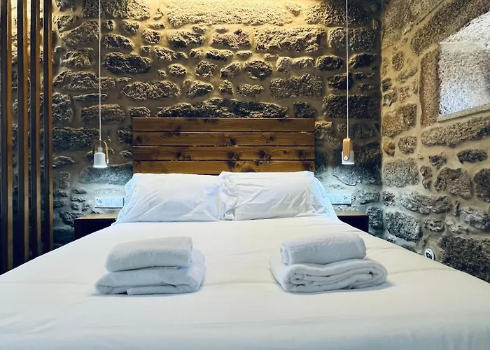 Lar De Canedo 3* Carnota