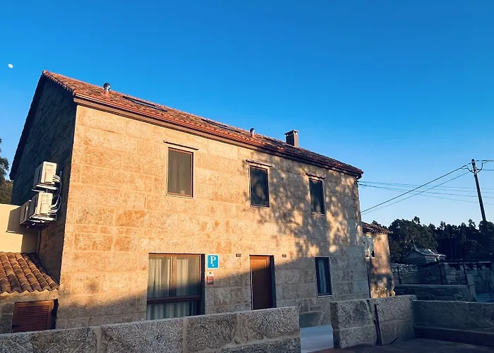 Lar De Canedo 3* Carnota