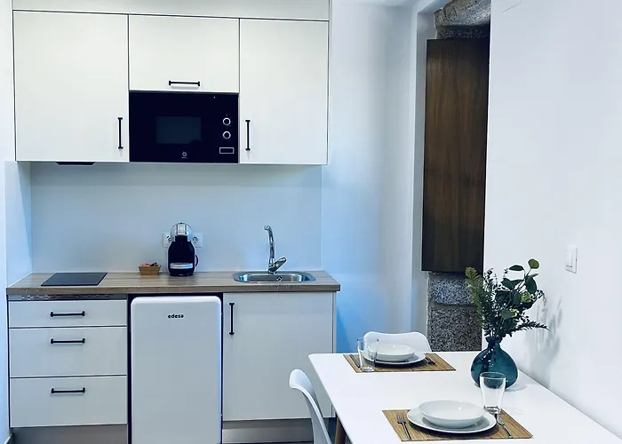 Apart Otel Lar De Canedo 3*